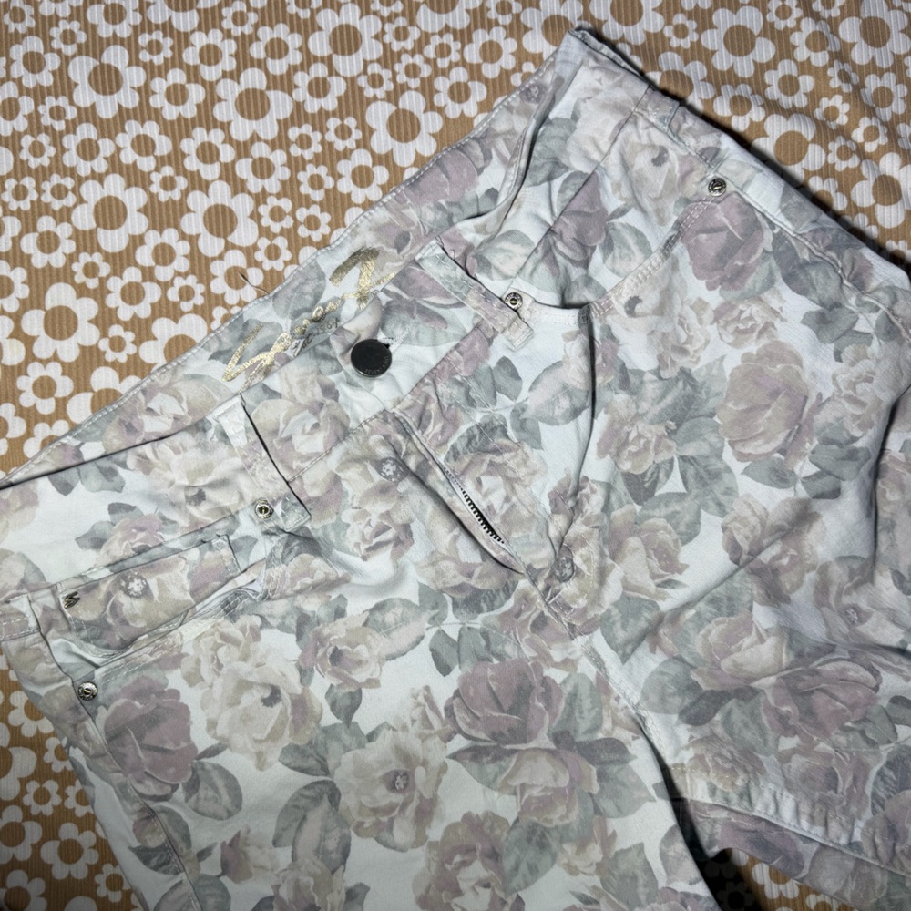Seven7 Brand White Floral High Waisted Skinny Tummyless Jeans